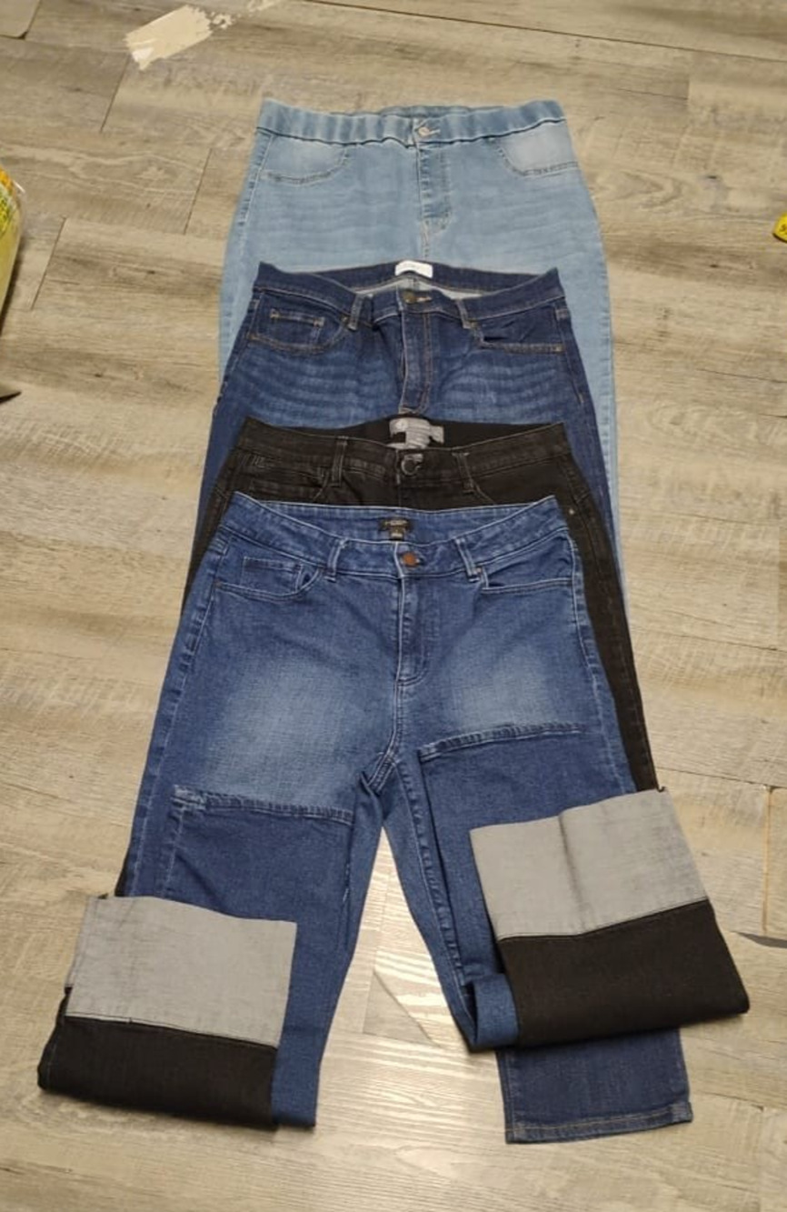 Lot Of 4 Ann Taylor, Democracy, Loft, No boundary Jeans Mid Rise Size (32WX27)